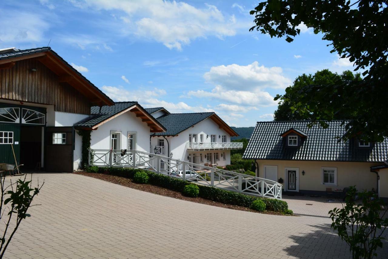 Reiterhof Und Pension Eichenhof Haiger Extérieur photo